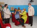 Gubernur Khofifah Terjunkan Tim Vaksinasi Sisir Warga Kampung 1001 Malam