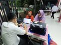 Kagumi Karya Masyarakat Sonokwijenan, Mahasiswa UNAIR Hadiahi Pembuatan NIB On The Spot