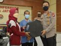 Kapolda Jatim Kembalikan Motor Hilang milik Pengemudi Ojol yang jadi Korban Curanmor