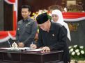 DPRD Jatim Proses Pemberhentian Jabatan Gubernur Khofifah dan Wagub Emil Dardak