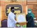 Vaksinasi Covid-19 di Surabaya Capai 71,58 Persen, Gubernur Khofifah: Prestasi Luar Biasa!