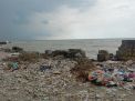 Banyak Tembok Pemecah Ombak Rusak, Warga Pesisir Lamongan Terancam