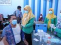 Ratusan Pedagang Pasar Lamongan Antusias Divaksin Covid-19