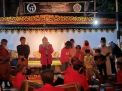 Buka Festival Sanggar Seni SAMIN, Ini Kata Istri Bambang DH