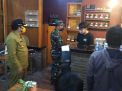 Langgar Jam Malam, Bupati dan Polisi Datangi Cafe dan Restaurant di Jember