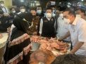 Daging Ayam Mahal, Menteri Perdagangan Disambati Pedagang Wonokromo