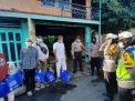 Momen Hari Kartini, Polwan Cantik Polda Kalsel Bantu Korban Kebakaran