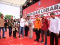 Wali Kota Eri Cahyadi Bagikan Bingkisan Lebaran kepada 14 Ribu Satgas Penunjang Pemkot Surabaya