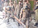 BPKAD-Satpol PP Tertibkan Aset Pemkot Surabaya di Kencanasari Timur