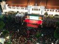 Bukan Main! 17 Ribu Lebih Suporter Nobar Timnas Indonesia U-23 vs Uzbekistan di Balai Kota Surabaya