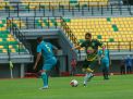 Berstandar Internasional, Kok Bisa Lampu Stadion GBT Padam saat Hujan