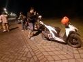 Ngeri! Driver Ojol di Surabaya Ditusuk Penumpangnya Sendiri