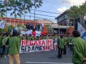 Ribuan Mahasiswa Geruduk Kantor DPRD Jatim