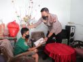 Bakti Sosial Kemanusiaan, Kapolres Kediri Beri Santunan Anak dengan Penyumbatan Lambung