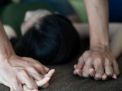 Istri Paksa Perempuan Berhubungan Intim dengan Suami di Hadapannya