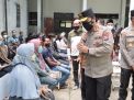Tinjau Vaksinasi Covid-19 di Nahdlatul Ulama Islamic School, Kapolda Jatim: Setelah Vaksin harus Tetap Jaga Prokes