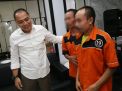 Wali Kota Eri Cahyadi Jenguk dan Maafkan Tersangka Perusakan Batu-Batu Kenjeran