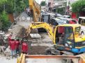 Cegah Genangan di Jalan Kedung Cowek, Pemkot Surabaya Bangun Saluran yang Terhubung ke Laut