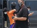 22 Teroris Tiba di Jakarta, 1 Tersangka Dijaga 3 Densus Bersenjata