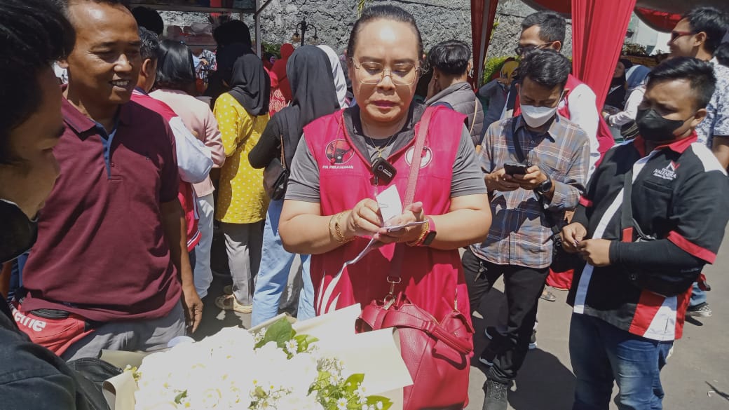 Adityarini Napitupulu, pemilik Nalendra Group yang juga dikenal sebagai seorang calon legislatif DPRD Kabupaten Subang