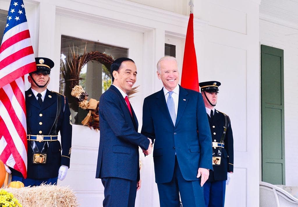 Presiden RI Jokowi dan Presiden AS Joe Biden sebelum pandemi. (Instagram)