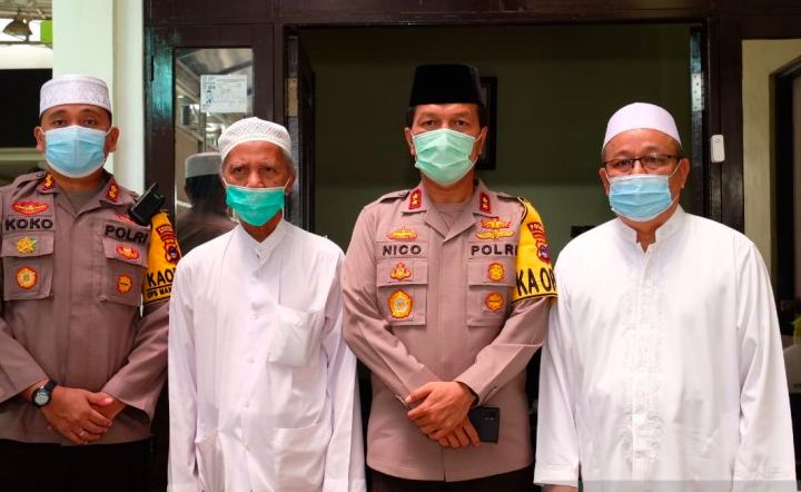 Irjen Pol Nico Afinta bersama ulama