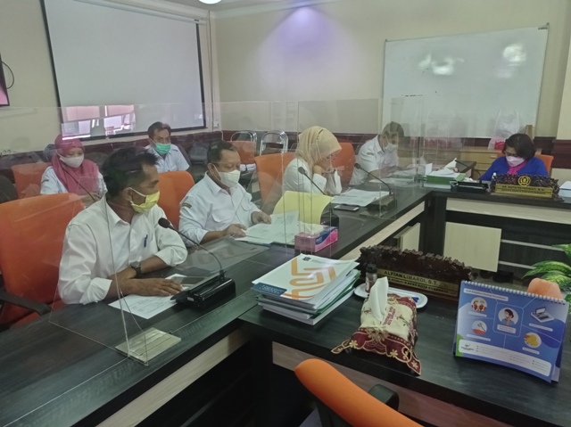 Suasana rapat di Komisi B DPRD Kota Surabaya