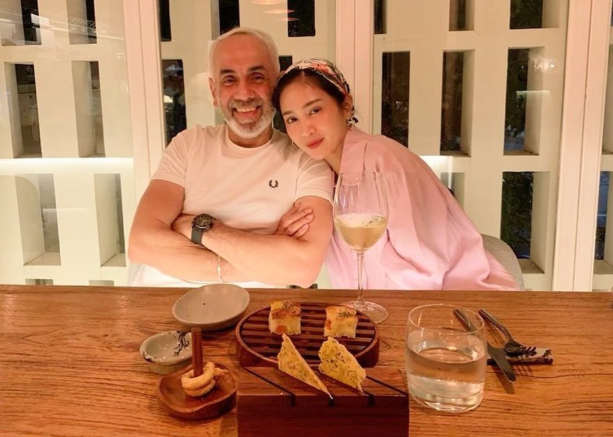 Bunga Zainal dan suaminya, Sukhdev Singh. (Instagram)