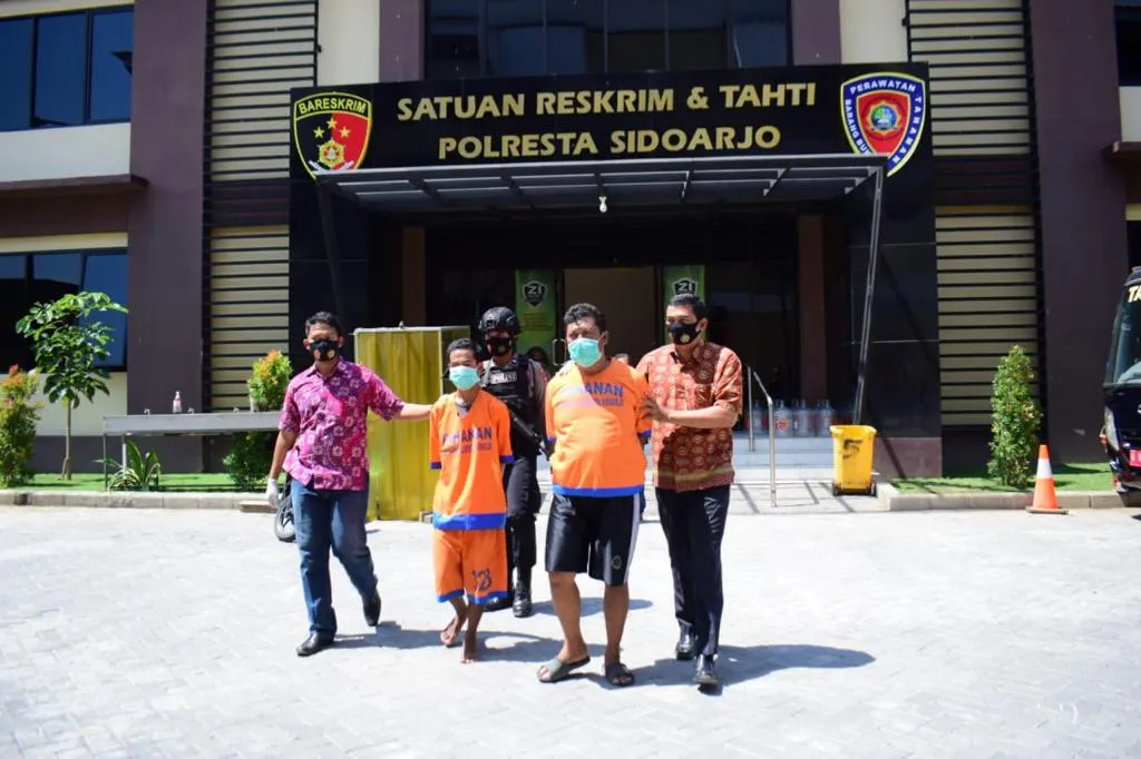 Usai Paksa Minum Miras, Dua Pria Bejat Cabuli Gadis 16 Tahun