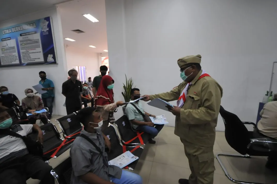 Pakai Baju Pahlawan, Satpas Colombo Teruskan Semangat Pahlawan