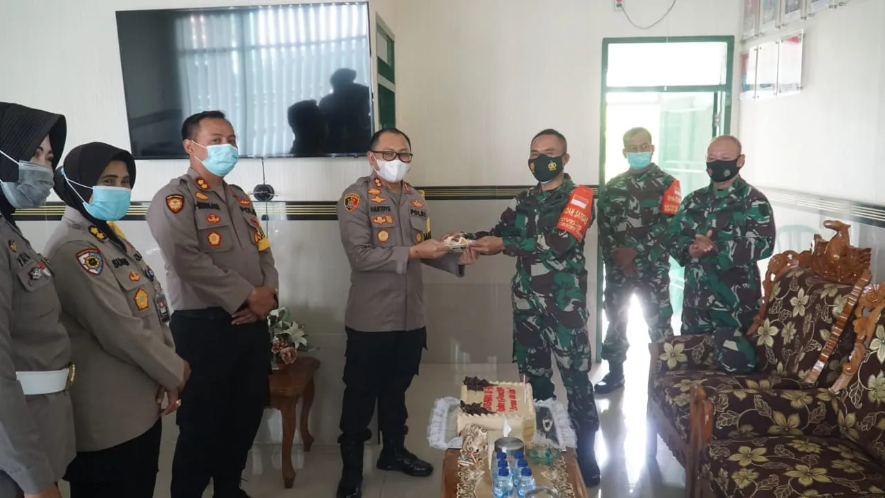 Wakapolrestabes Surabaya Beri Kejutan di HUT Kodam V Brawijaya