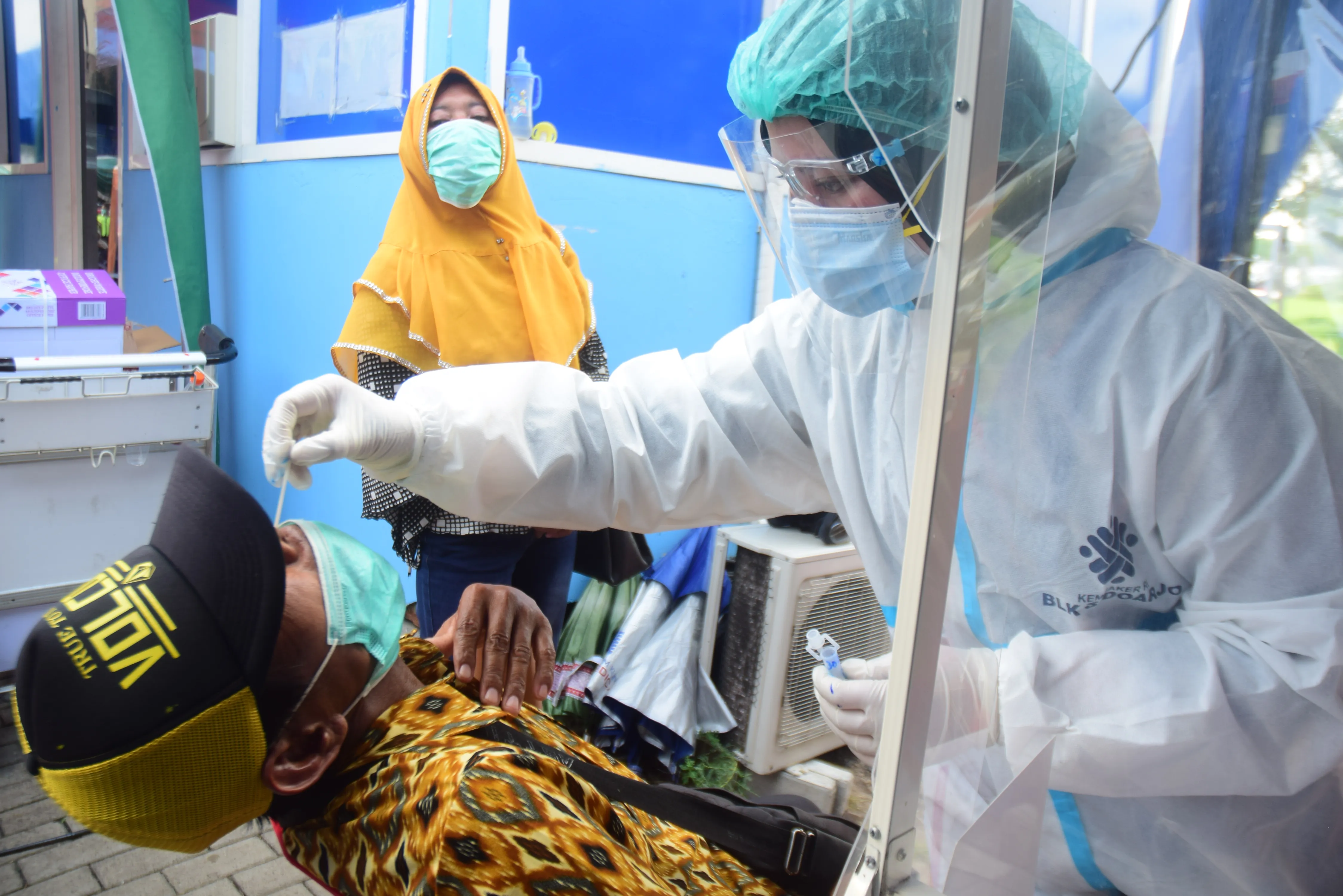 93 Penumpang Ditolak Terbang di Bandara Juanda Usai Rapid Antigen