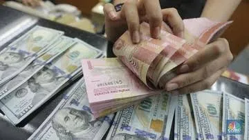 Sesi Pagi: Rupiah Melemah, IHSG Menguat