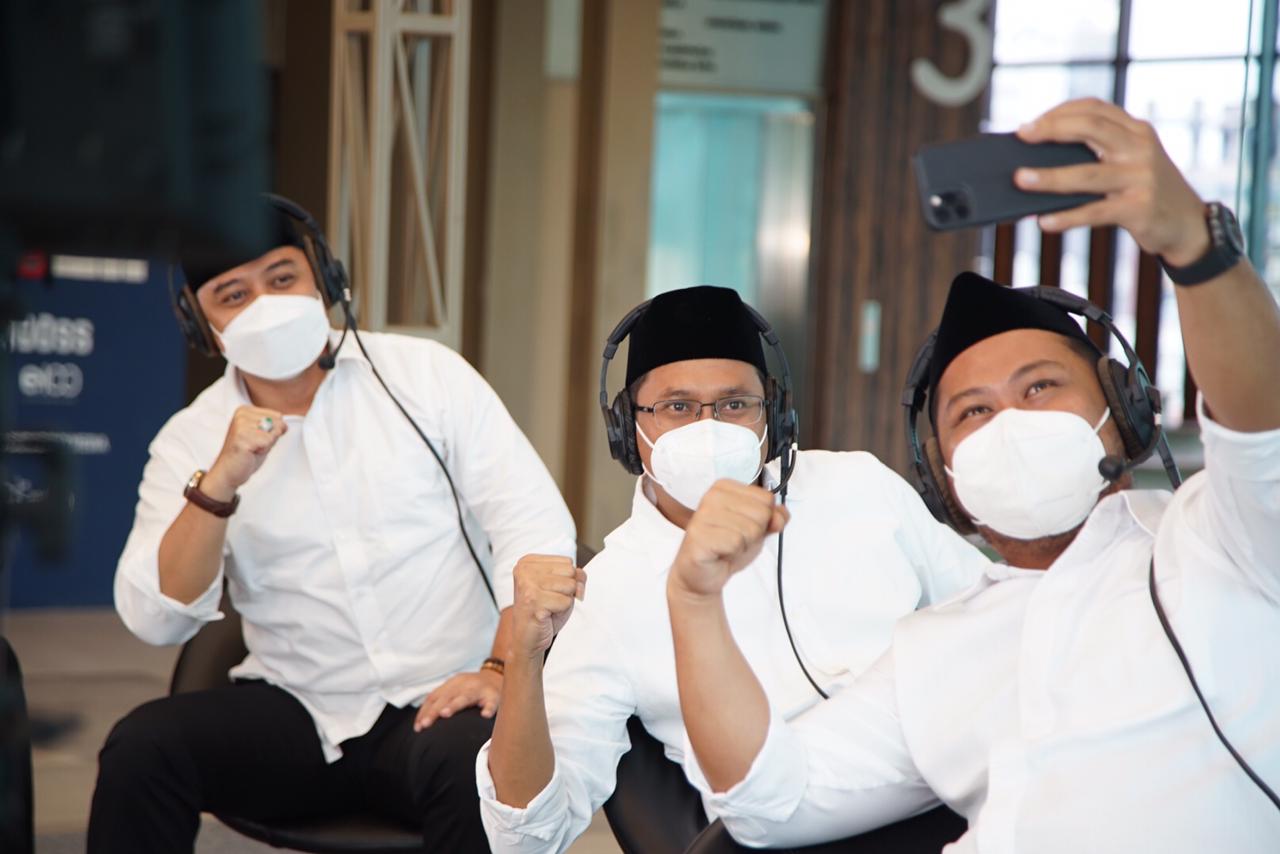 Wali Kota Surabaya Eri Cahyadi bersama Bupati Sidoarjo Ahmad Muhdlor Ali dan Bupati Gresik Fandi Akhmad Yani.