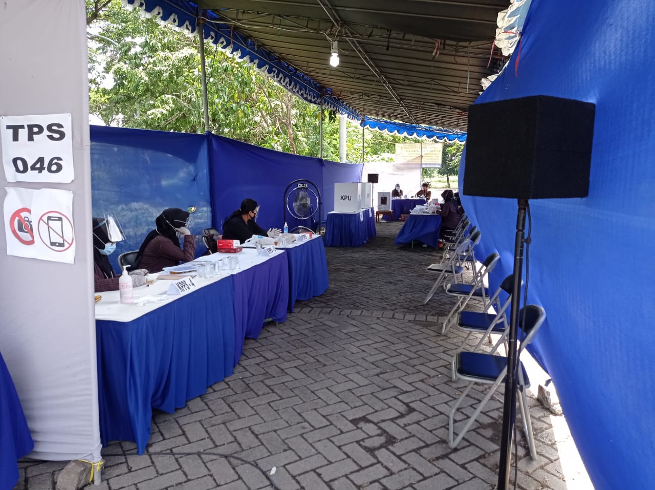 Dokumentasi Pemungutan Suara Ulang (PSU) di di TPS 46, Kelurahan Kedurus, Kecamatan Karangpilang, Kota Surabaya