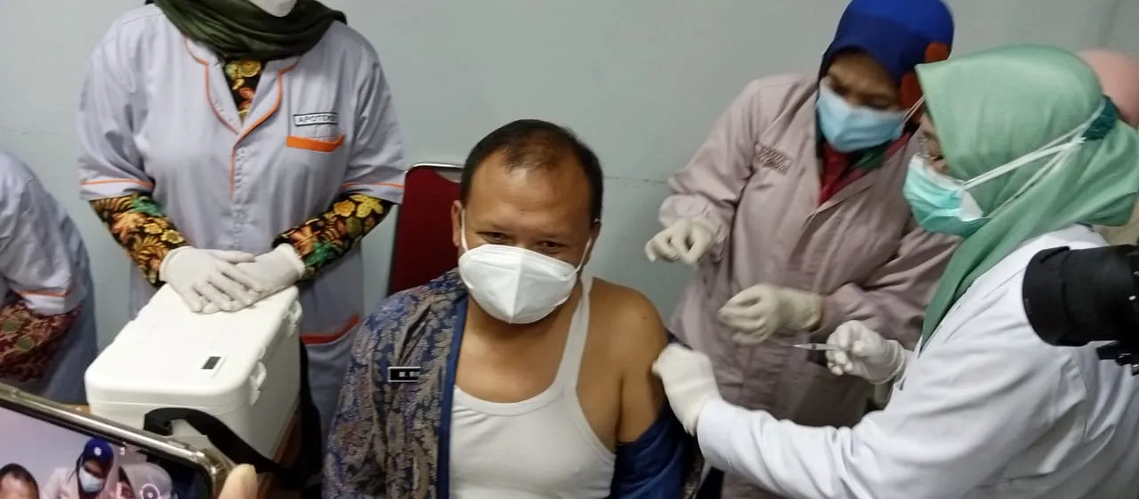 Ribuan Nakes RSUD Tulungagung Divaksin Covid-19