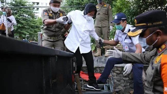 Blusukan Mensos Risma Jadi Polemik, PDIP : Kedepankan Keadilan Sosial