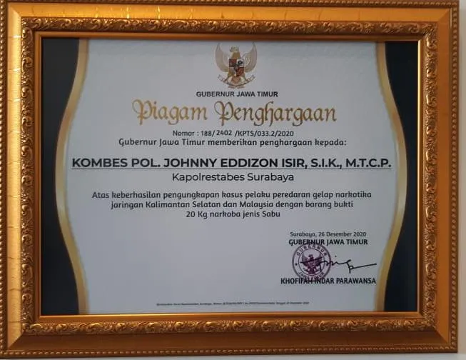 Gubernur Jatim Ganjar Satresnarkoba Polrestabes Surabaya Penghargaan