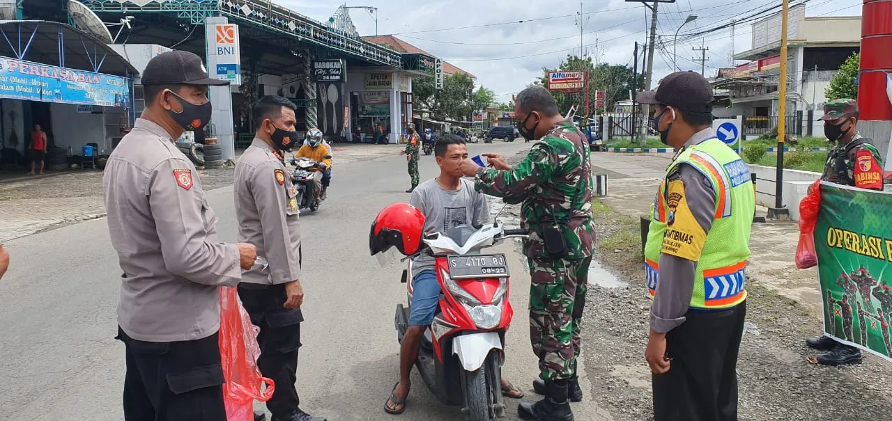 52 Warga Terjaring Razia Prokes di Mojowarno Jombang
