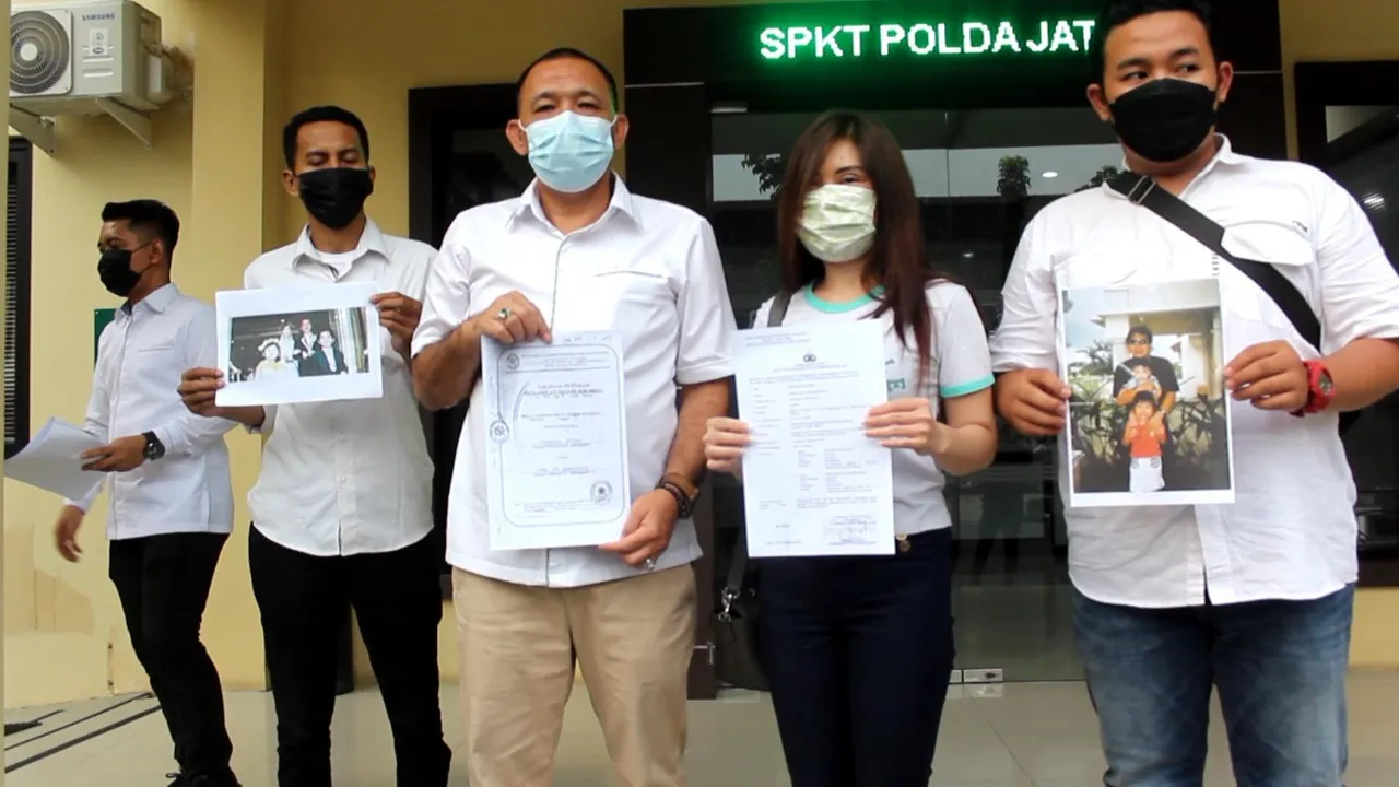 Tak Terima dicerai, Istri Laporkan Bos Minyak Kayu Putih Ke Polisi