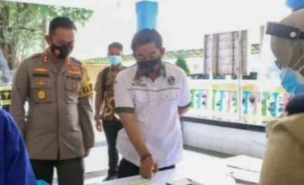 Cegah Narkoba, Ratusan Anggota Polres Jombang Dites Urine Mendadak