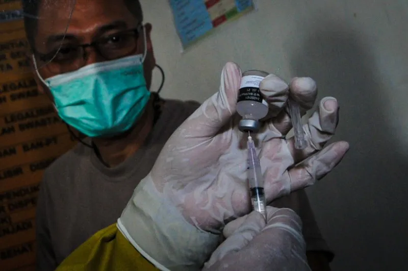 FOTO: Vaksinasi Covid-19 Bagi Pelayanan Publik