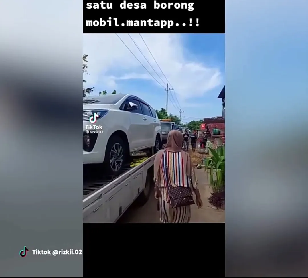 Dapat Ganti Rugi Pertamina, Warga Desa di Tuban Ini Kompak Beli Mobil