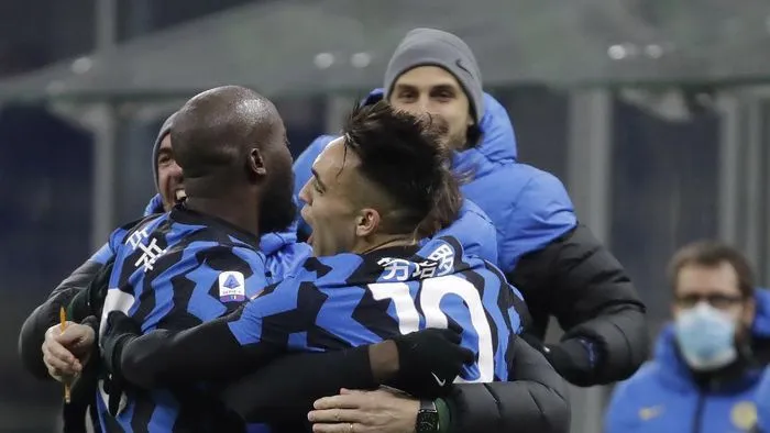 Hajar Lazio, Inter Milan Kudeta AC Milan dari Pucuk Klasemen