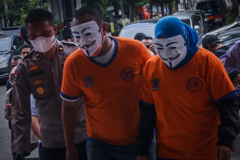 FOTO: Polisi di Surabaya Amankan Pelaku Penculikan Anak