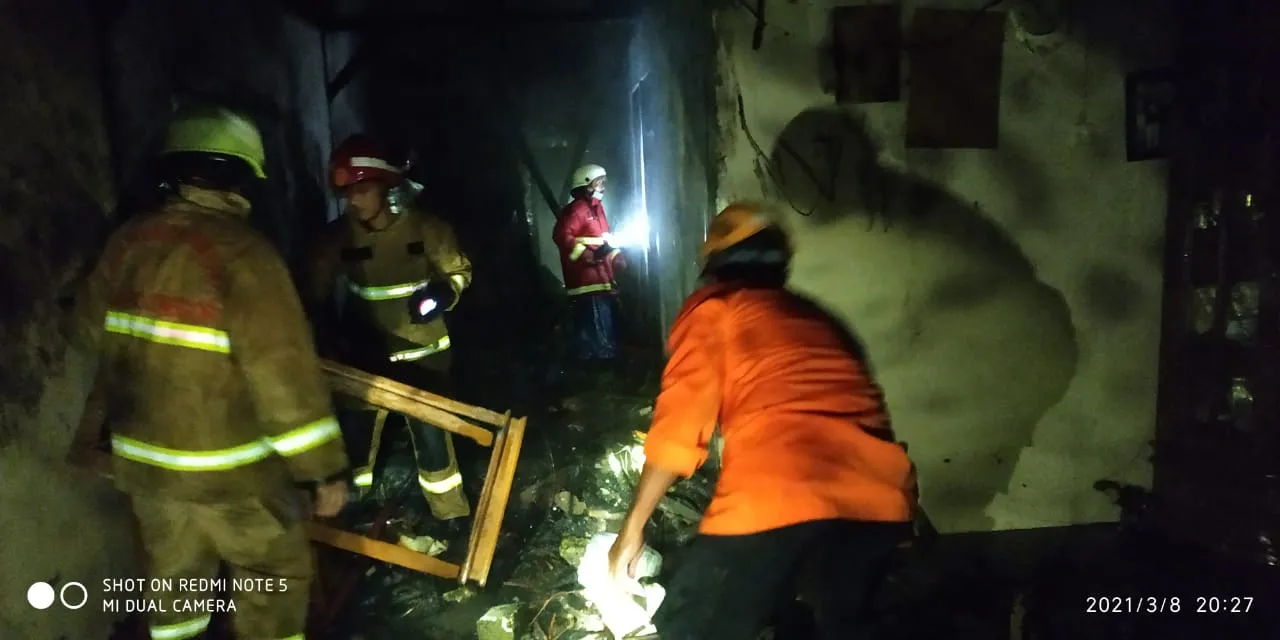 Warga Bojonegoro Kerja di Surabaya, Rumah di Desa Hangus Terbakar