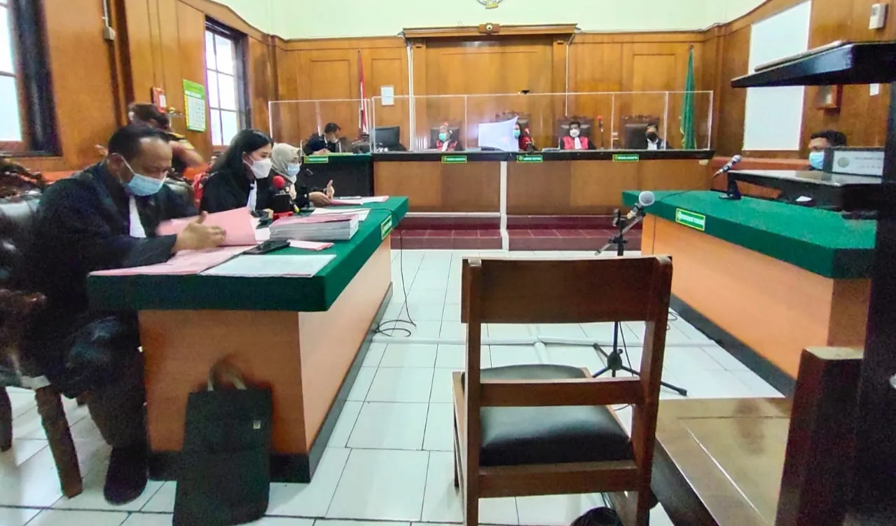 Penipuan Proyek Infrastruktur Rp 20 M, Christian Dituntut 30 Bulan
