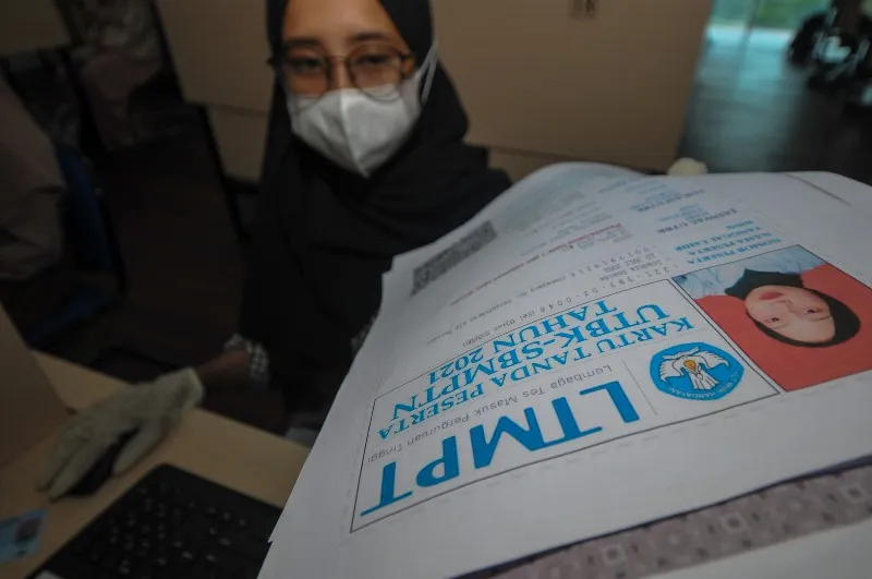 FOTO: UTBK Hari Pertama di UNESA