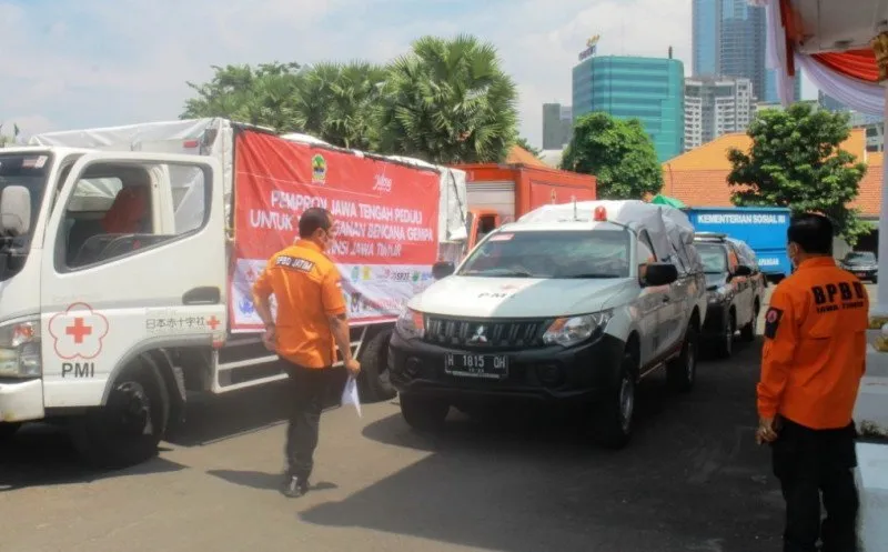 Gubernur Khofifah Kirim Bantuan dari Jateng ke Daerah Terdampak Gempa