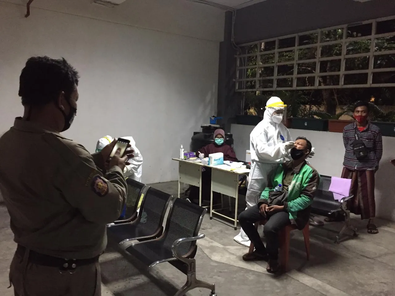 Tim Swab Hunter Kembali Beraksi, Semalam Jaring 216 Pelanggar Prokes